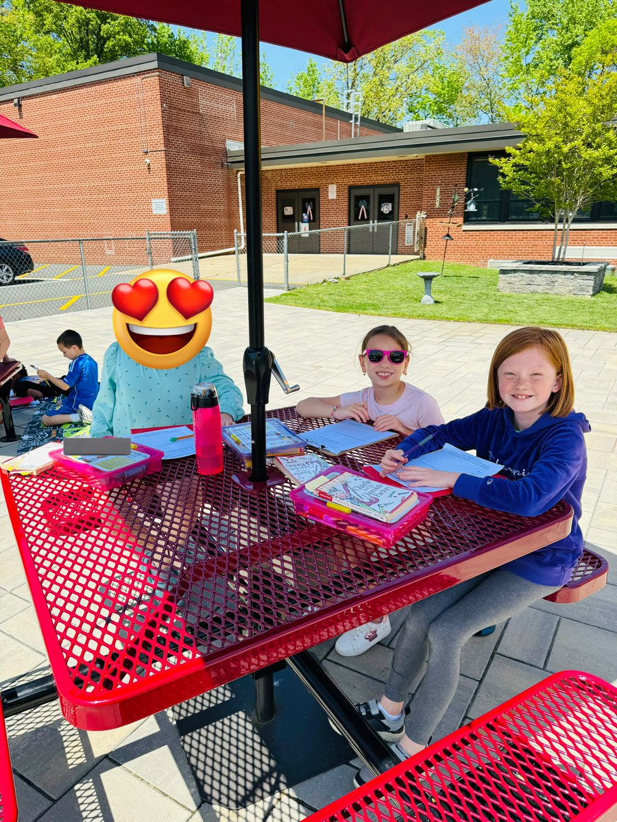 Novel Study in the garden today! 📖 🪴☀️ <a href="/MRSroadrunners/">Middle Road School</a>