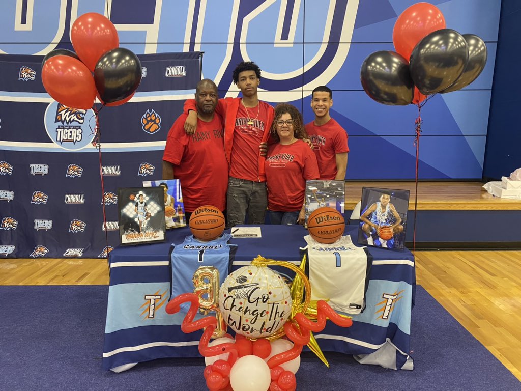 @BraedonGomez1 just signed his letter if intent to further his academic and athletic career at Minnesota North College Rainy River! We are all so proud of you!