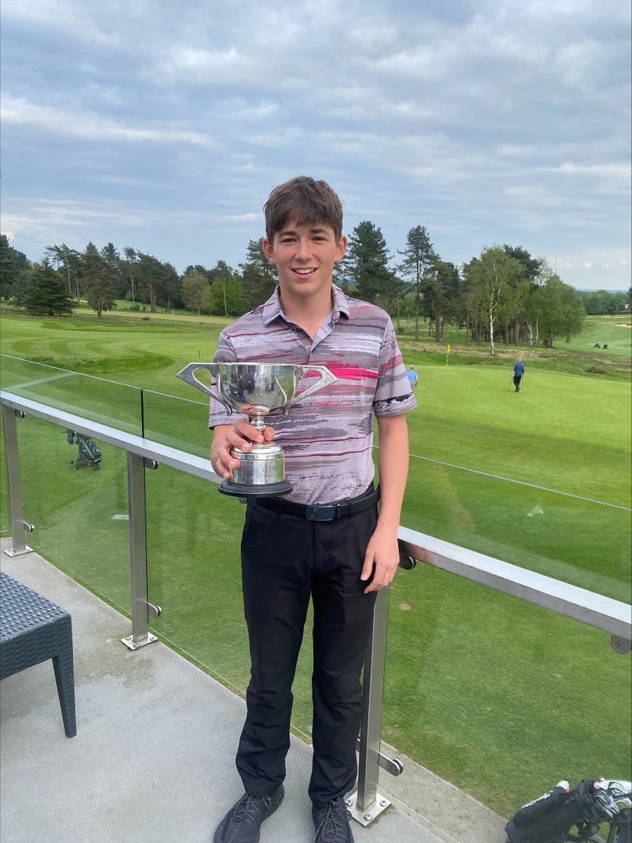 Notts Schools Golf tweet media