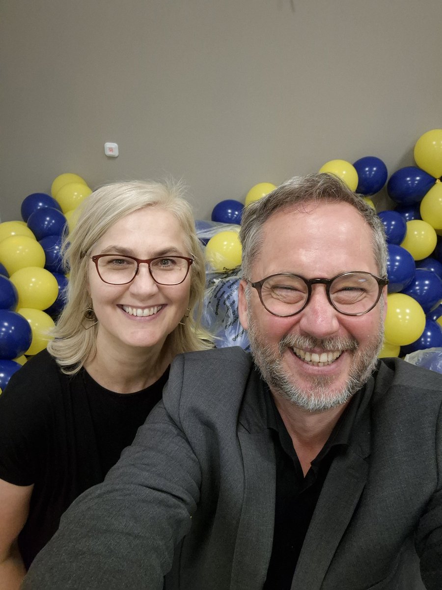 🔔Ding doing,, 📢 "die 🇪🇺 Familien von Sabine &amp; Bernd können sie im 
Europäischen Bällebad abholen!" #europeanminds #ATinEU