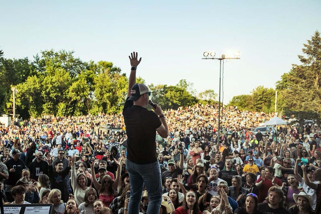 drew walker 🎙📻 🎧✌️ tweet media