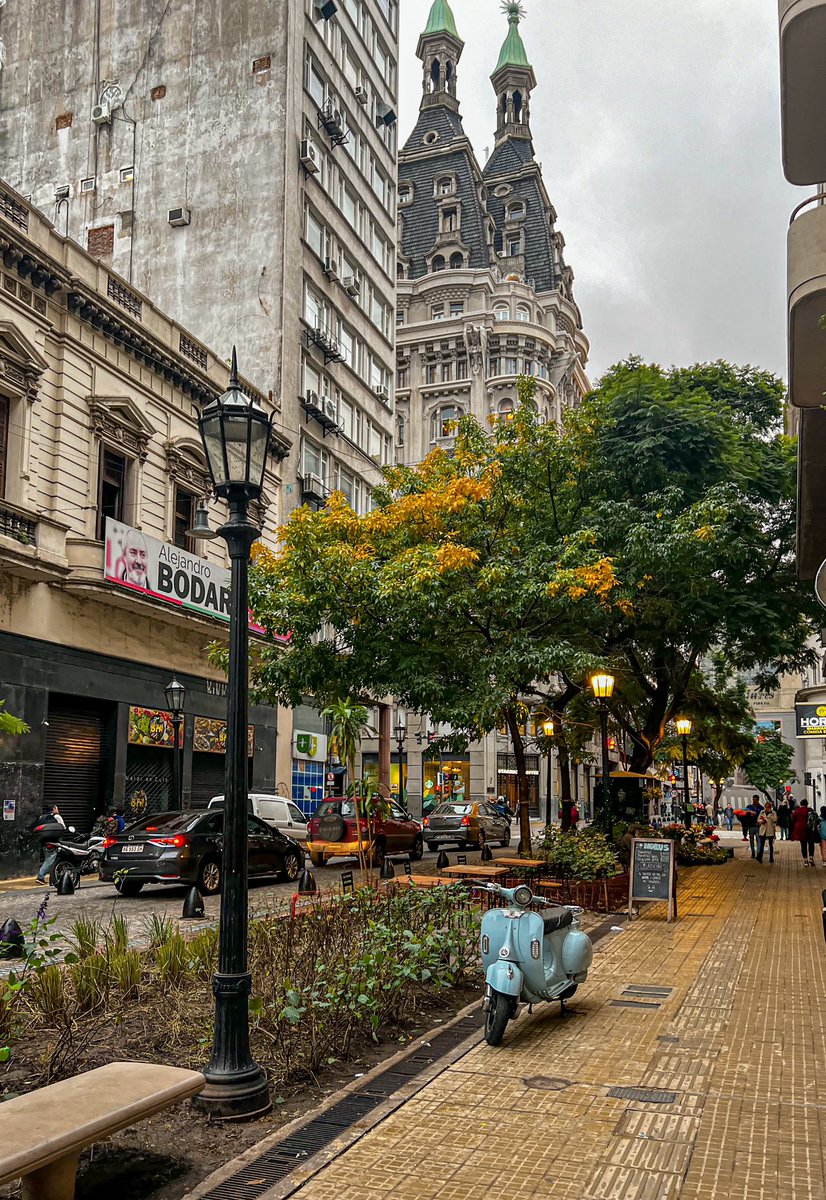 FabriCaradonna's tweet photo. Una tarde en Ciudad de Buenos Aires 🍂 https://t.co/3vcpI2EjYM