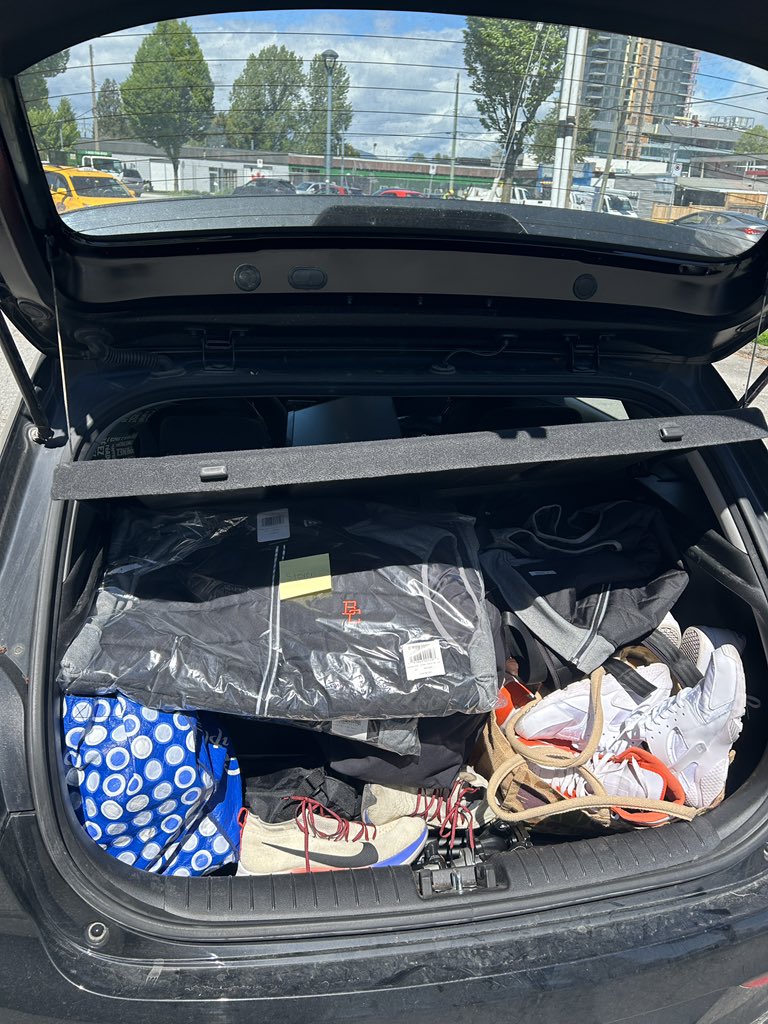 Nik Kowalski tweet media