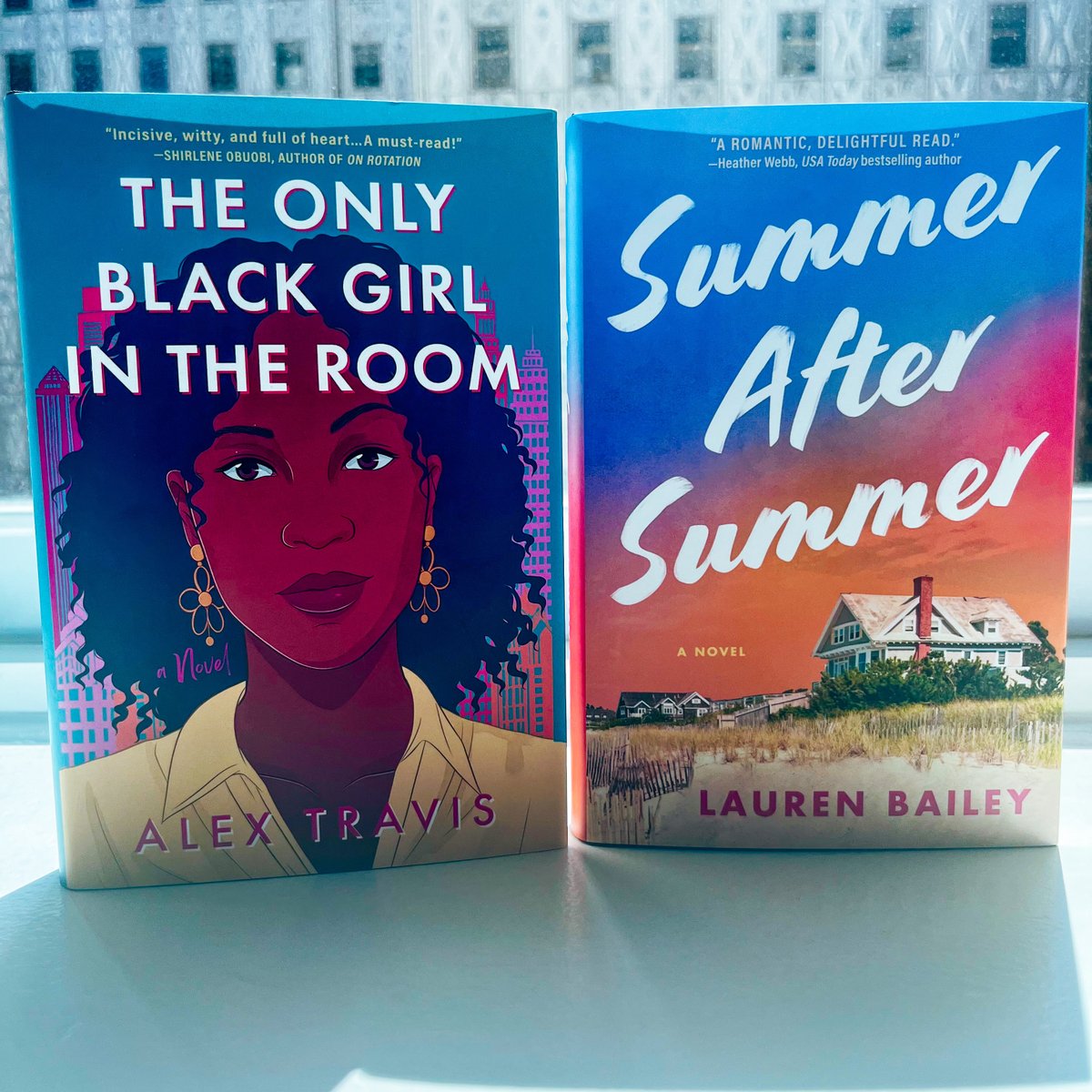 🤩2 stunning new debuts out today! 🥳Happy #pubday to our May authors!

✒️THE ONLY BLACK GIRL IN THE ROOM by @AlexAwritergirl
☀️SUMMER AFTER SUMMER by @LBaileyWrites
