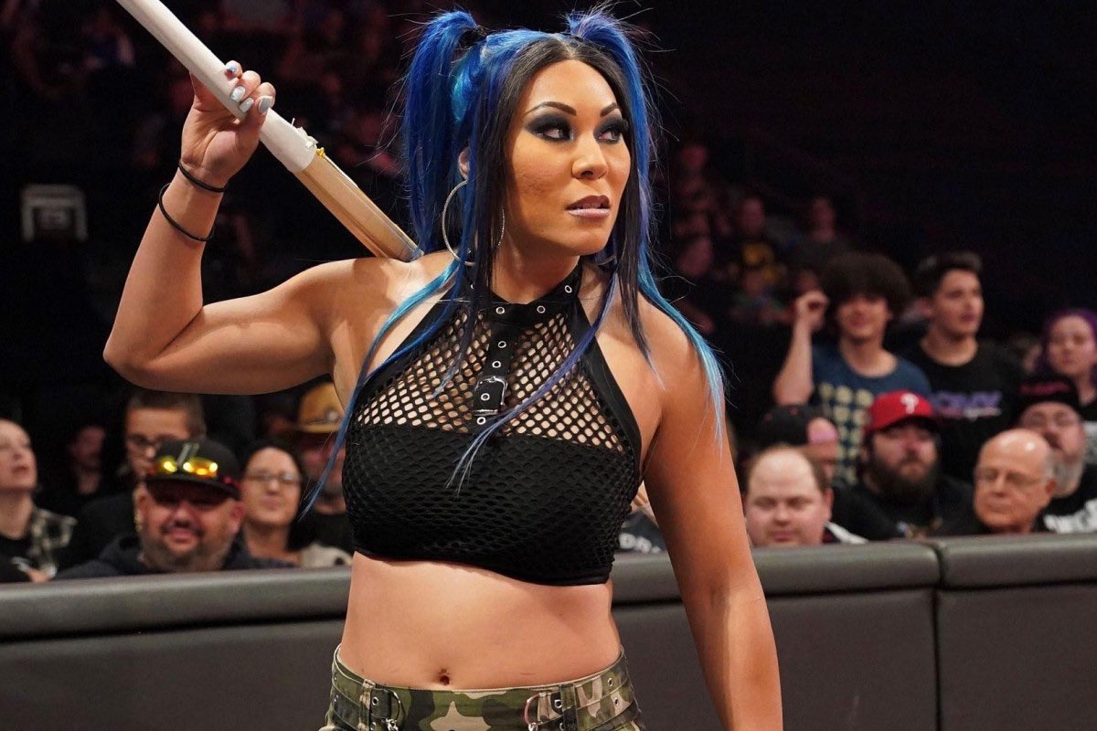 I’m excited to see her FINALLY wrestle again tonight. She finna show yall ngl.