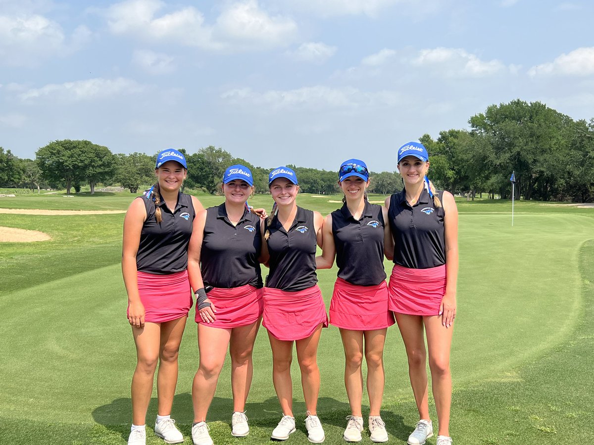 FwoodGolf's tweet photo. Friendswood Mustangs finish 5th at the 5A Golf State Championship!
The Mustangs improved 13 strokes from Day 1 to Day 2 to climb from 8th to 5th! Please congratulate Mary Kerr, Margaret Kerr, Trinity Bosley, Katherine Janda, &amp; Mary Scheschuk! @FwoodAthletics @FWoodG @fhsmustangs https://t.co/WYxbDpMZ71