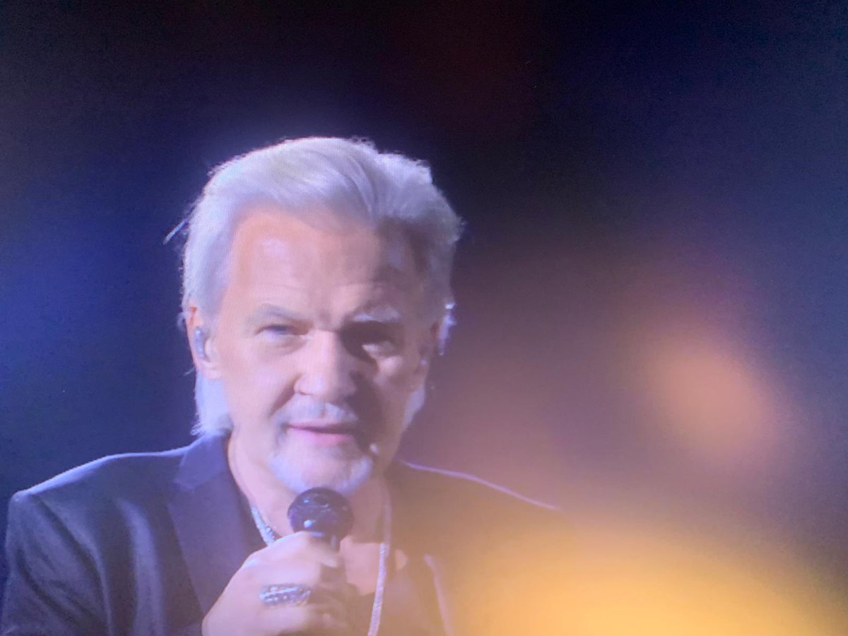 Marty Whelan tweet media