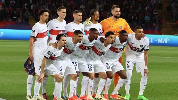KLV_Ball's tweet photo. pour chaque like je nomme un club meilleur que ce psg #psgbvb #psgdor #dekha https://t.co/84p4C8oHc8