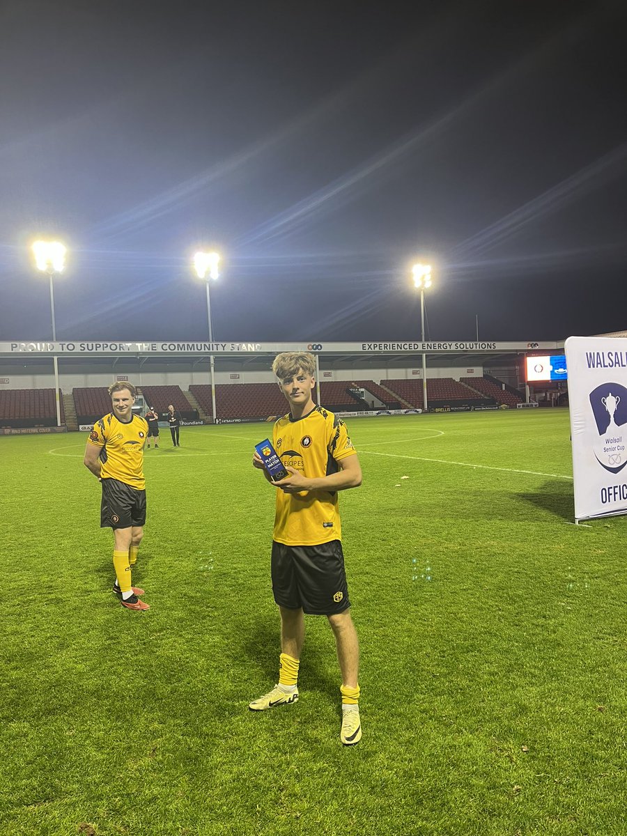 Sam McLintock has been named MOTM this evening. Some performance Macca👏 #ShareThePicsPassion🖤💛