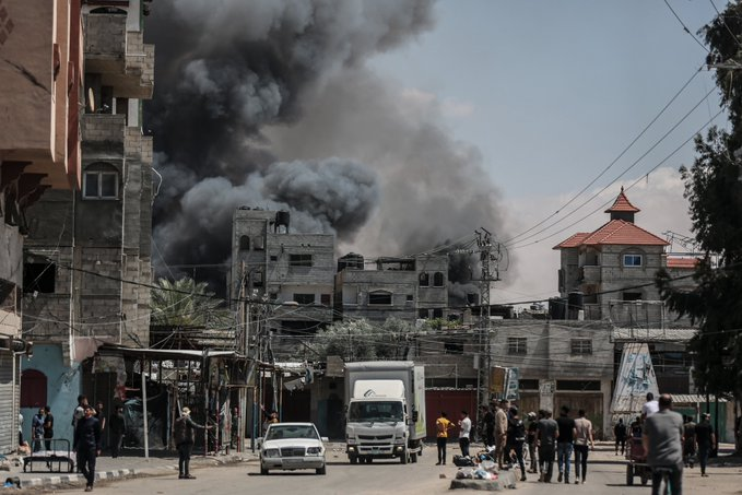 Refah kentinin doğusunda İsrail ordusu ile Filistinli güçler arasında şiddetli çatışmalar indyturk.com/node/720666/ha…