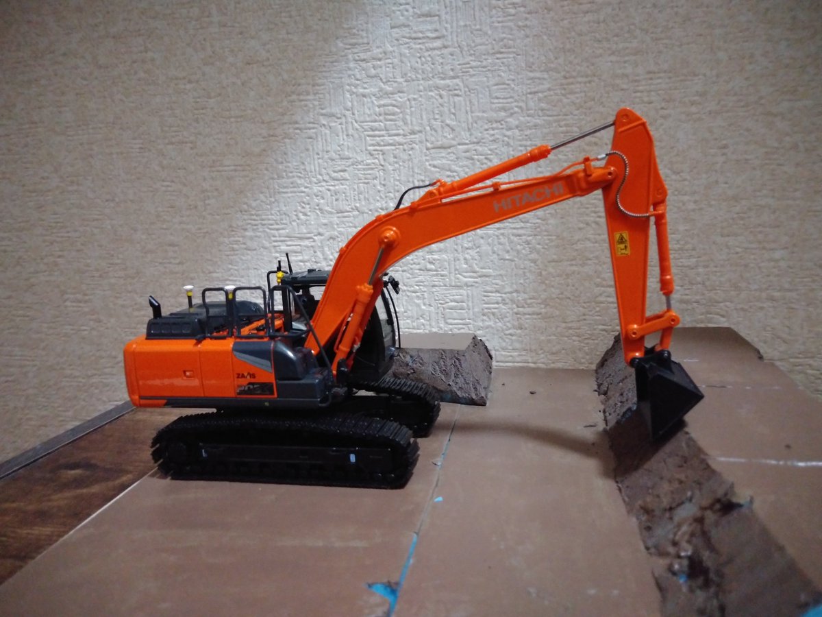 zaxis330lc tweet picture