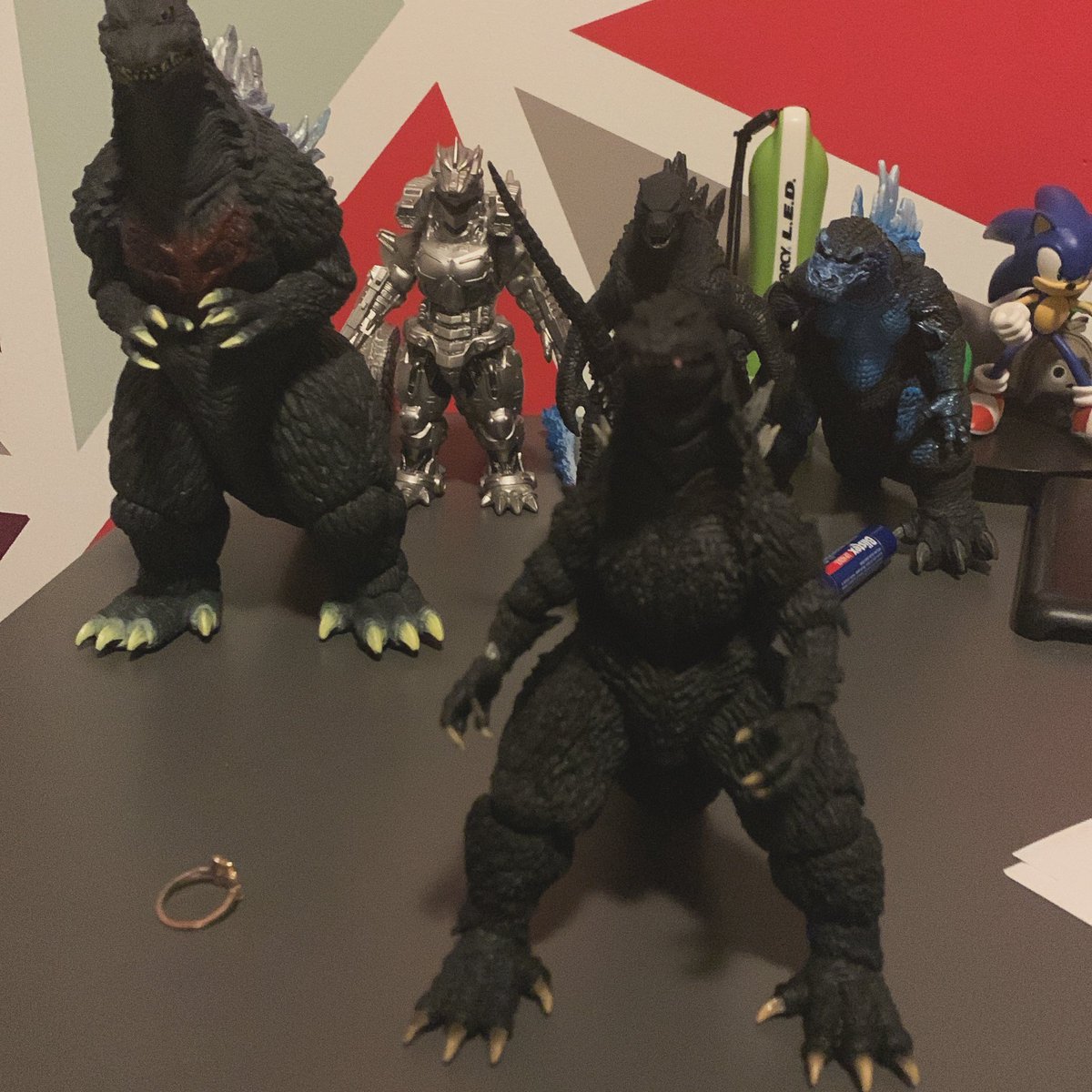 Koa_Goji2002's tweet photo. Look at all of them https://t.co/3qmvjjN5bS