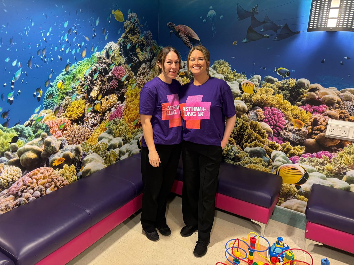 it’s world Asthma Day 🫁 and our wonderful paediatric respiratory team have been out and about answering any questions about asthma education.