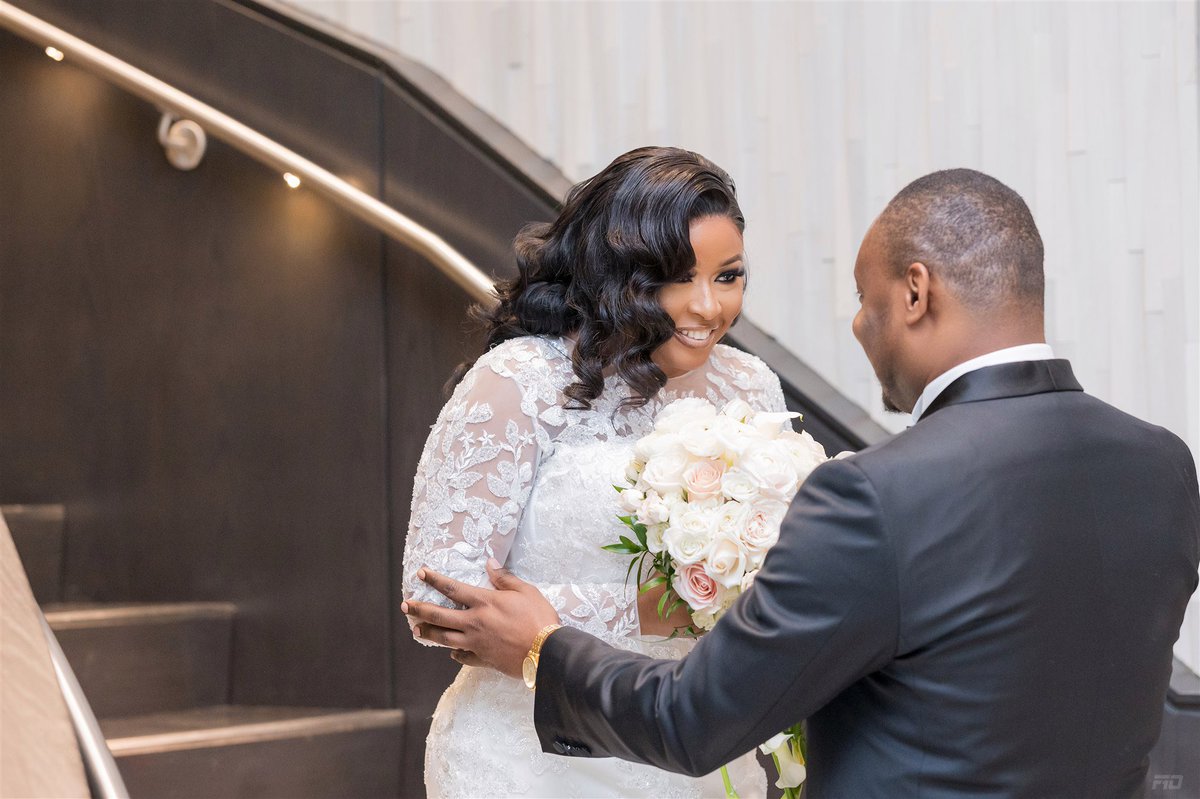 TemsDelight's tweet photo. Every once in a while, in the middle of an ordinary life, love gives us a fairy tale. Such a beautiful day for the most genuine couple !

Wedding planner: temsdelightevents
Hair stylist: nourhairstudio

#atlweddings #weddings #torontoevents #destination #luxuryweddingplanner https://t.co/iBK4kR0vxs