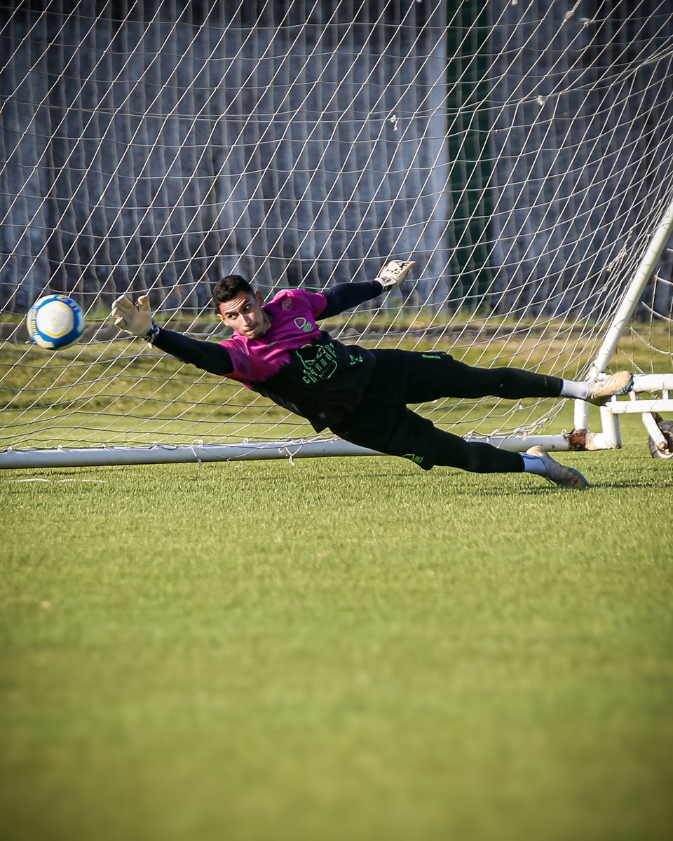 Seguimos na preparação! ✅

Sob o comando do novo técnico, Marcelo Cabo, Floresta encerra terça-feira de trabalhos no CT Felipe Santiago.

📷 @kely_fotografa / Floresta EC

#SomosFloresta #LoboDaVila #Verdao #Alviverde 
#FlorestaEC #brasileiraoseriec #juntossomosmaisfortes