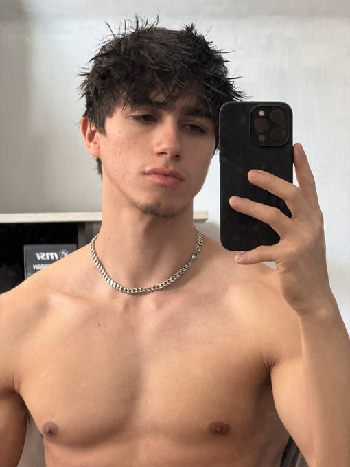 1 pic. I&rsquo;m Uncut  https://t.co/vapllLZiBW https://t.co/Ow3KmrKmOi