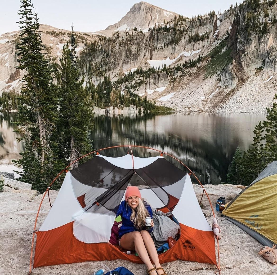 Chilling in the great outdoors with Cascadian Outfitters, lake view edition! 🏞️🏕️

Thanks for the great photo @kylarosecheatly

#CascadianOutfitters #CampingAndWine #WAWine #DrinkWine #CannedWine #GreatOutdoors #MountainLovers