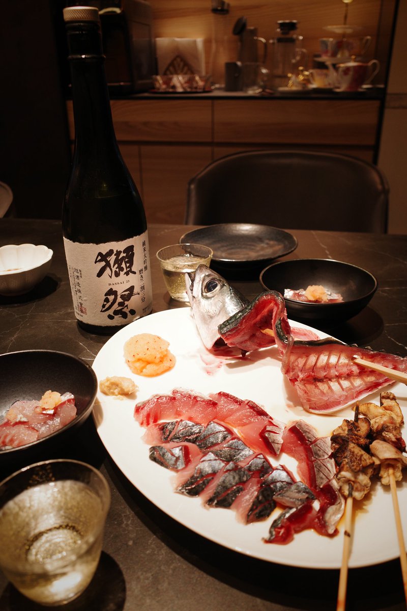 自製竹莢魚生魚片，對酒當歌，人生幾何