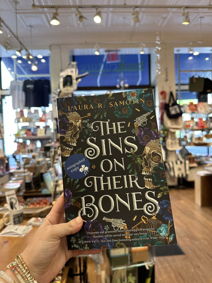Signed copies of TSTB are available at @BNUnionSqNYC and @bookculture in NYC!! Special shoutout to the amazing booksellers who have made my debut day incredible 🖤