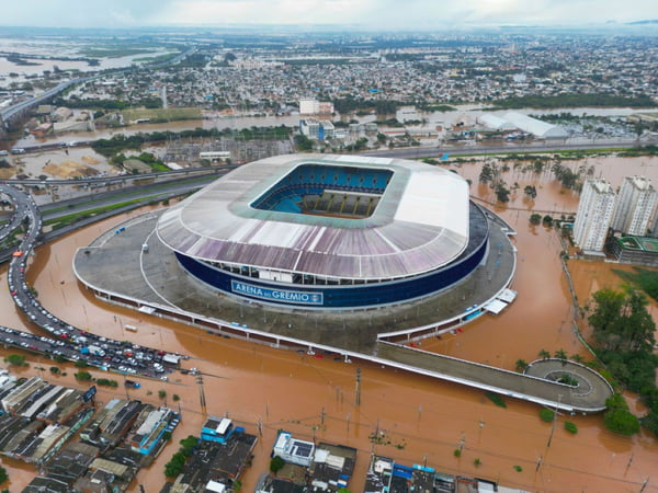 ➡️Deputado propõe mudar COP30 de Belém para Porto Alegre Líder do Cidadania na Câmara dos Deputados defende medida para mostrar os impactos “concretos e devastadores” das mudanças climáticas Leia: curt.link/LfqL