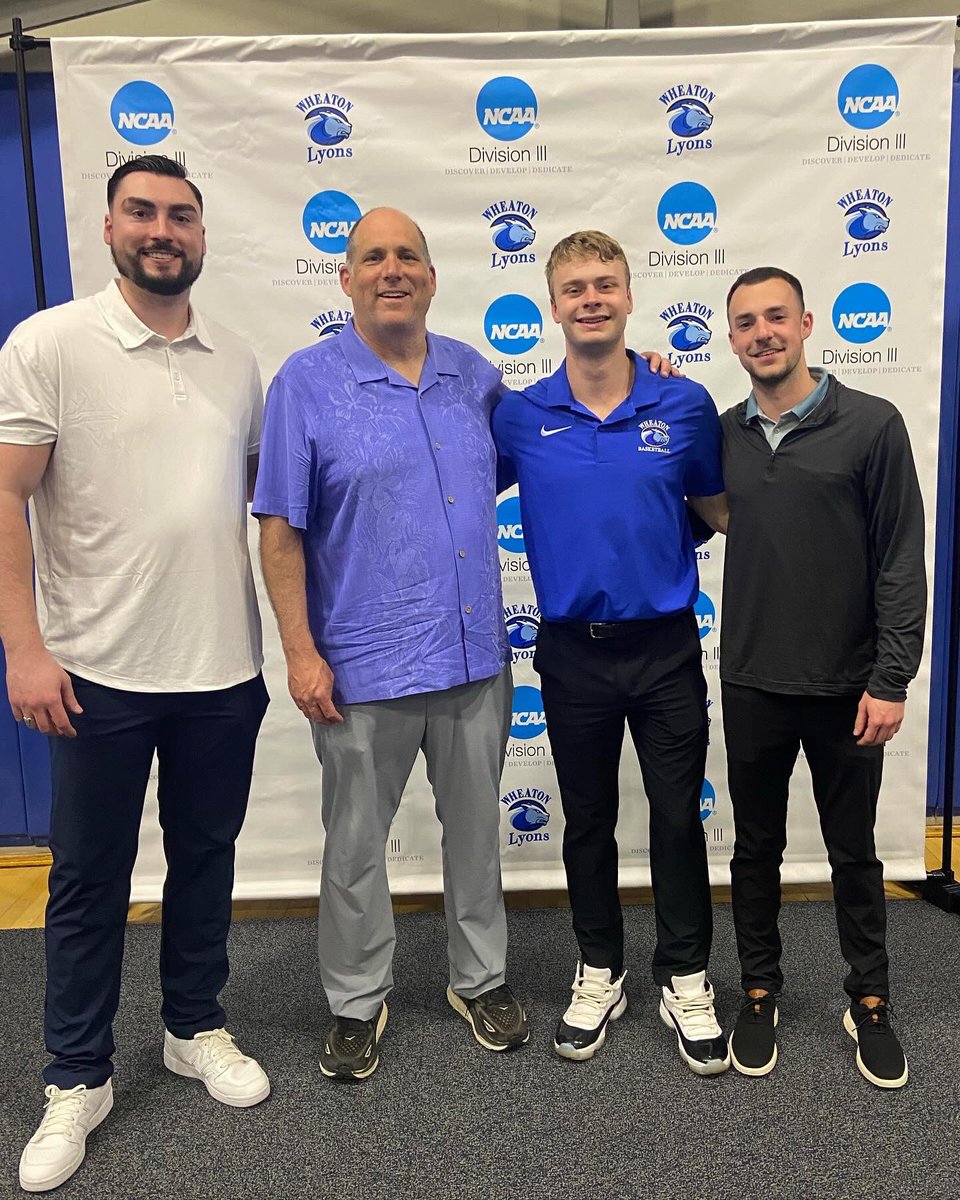 Great night at the athletics awards banquet where Dimetri Iafrate ‘27 took home the Male Rookie of the Year award and Jaden Keliher ‘24 got a final special send off before graduation! 🚾🦁