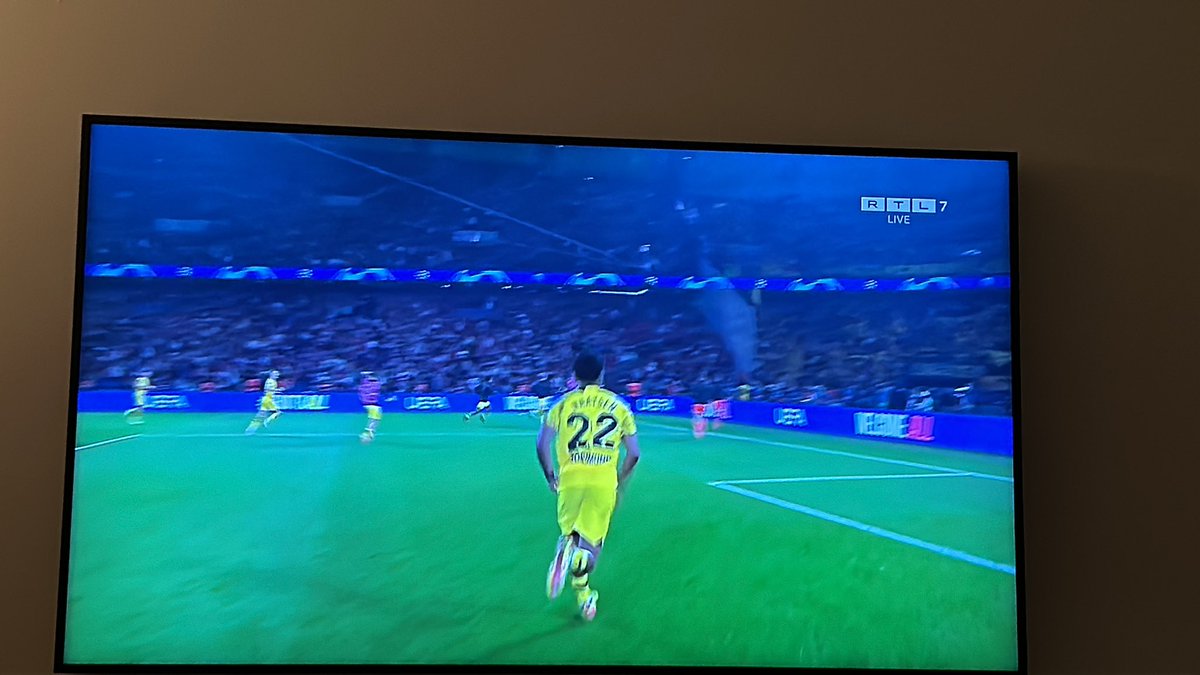 YEAH 👊, 
Vlaardingse Ian Maatsen naar CL finale op Wembley 🎉👏
Wat heeft hij goed gespeeld met Borussia Dortmund tegen sterrenploeg Paris St.Germain. 
Gewonnen door teamspirit en keihard knokken tot het eind. Hoe Vlaardings wil je het hebben?
Kijk uit naar de finale !