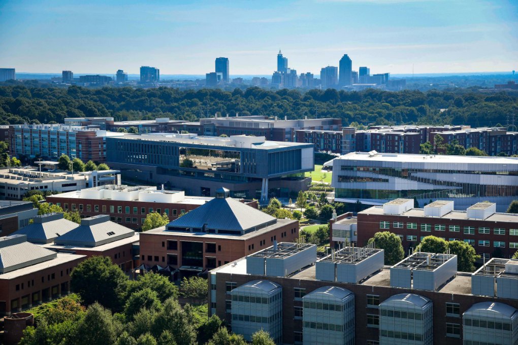 QuintenCookie's tweet image. From local town to tech hub, Raleigh transforms into a top global innovation site, boasting a 17% job growth and over 60,000 tech jobs! #TechGrowth #InnovationHub #RaleighTech
