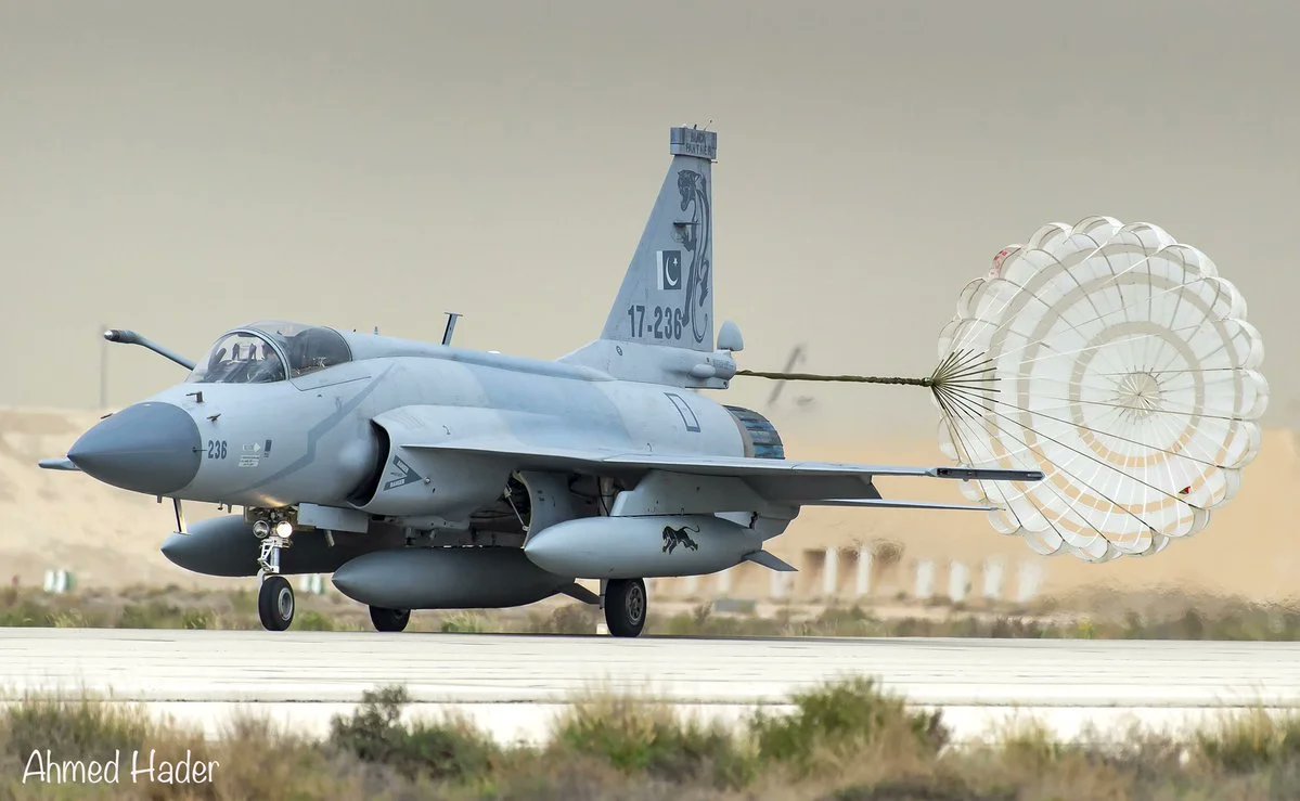Defense_Talks's tweet image. Pakistan&apos;s JF-17 Thunder ⚡