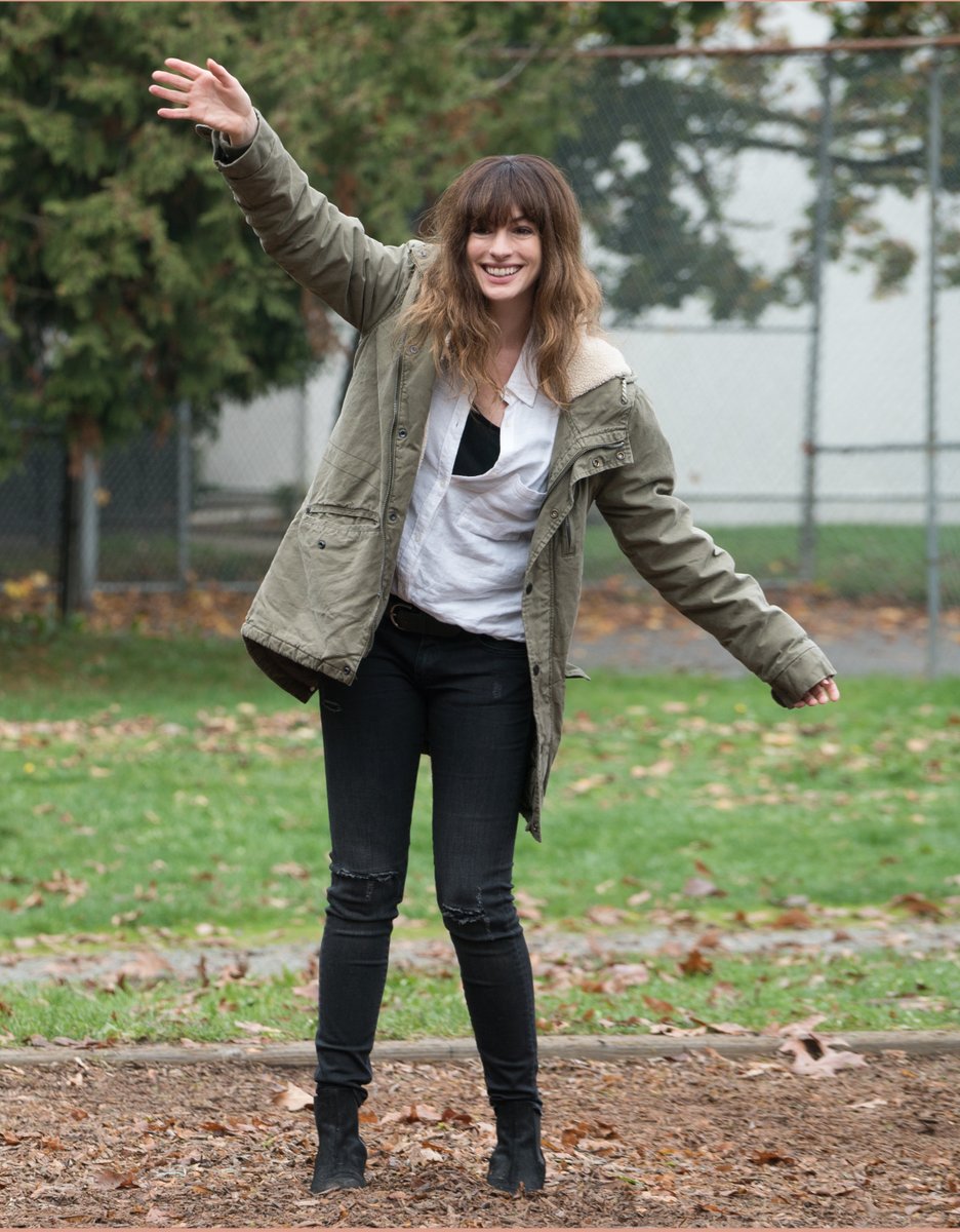 Since we're all talking about Anne Hathaway and how good she is, let's also take a minute to appreciate her in the criminally underseen COLOSSAL (2016).