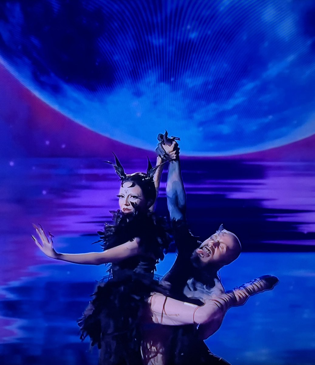 Macroom’s Bambie Thug qualifies for the Eurovision Final 🇮🇪 #Eurovision2024 #Eurovision