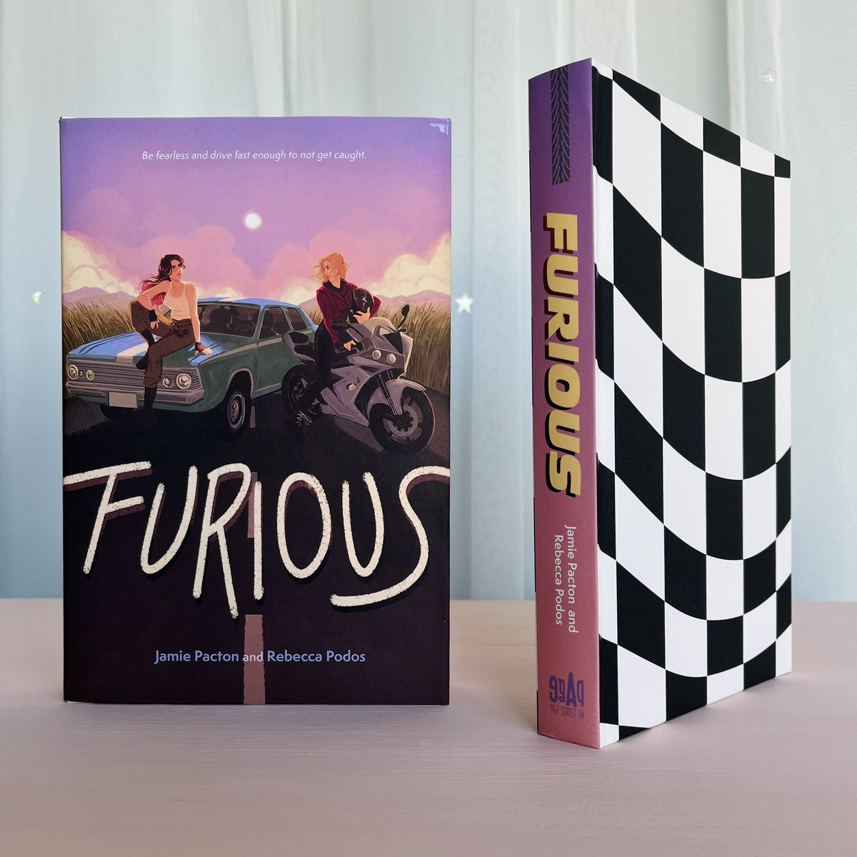 Final copies of FURIOUS are here, they are queer, and they are stunningggg. Thanks again to @corvophobia for this dream of a cover 🏁