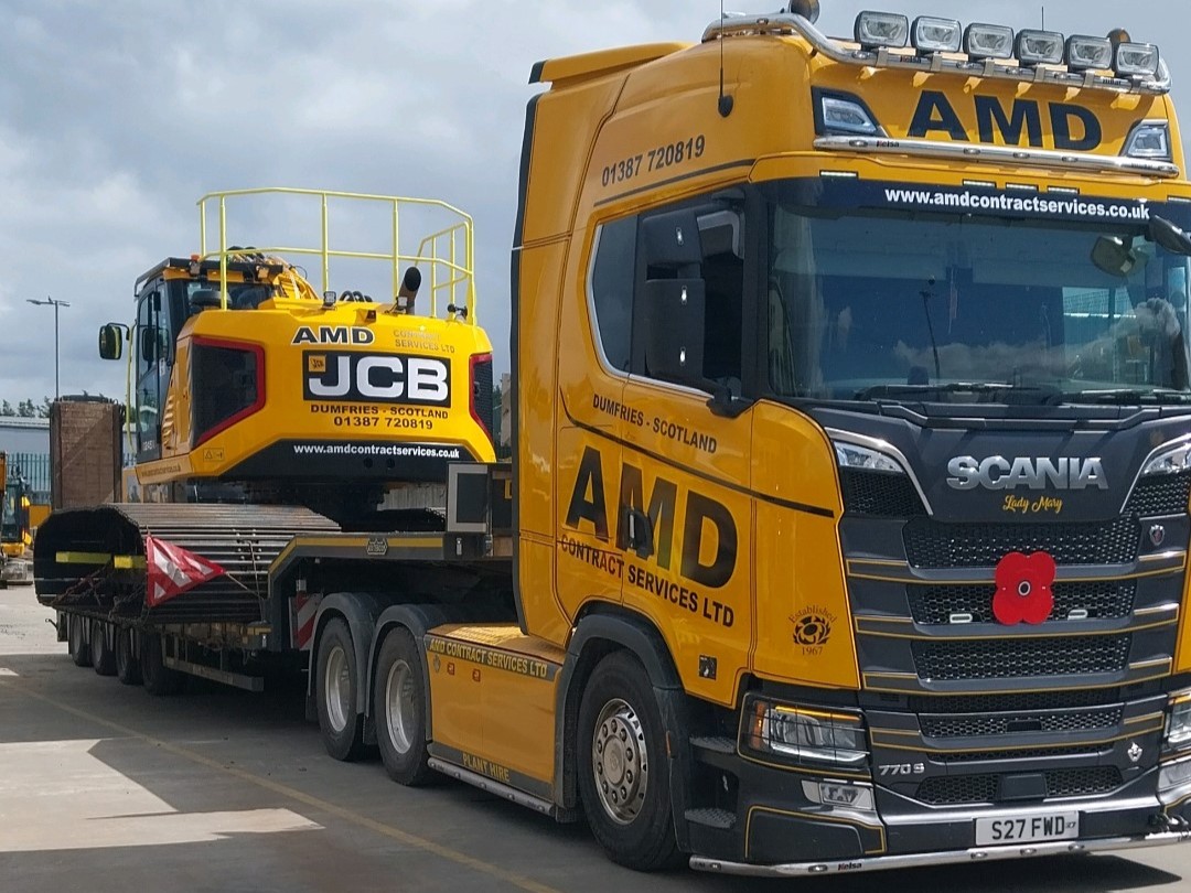 ScotJCB's tweet photo. AMD'S JCB 245X Widespread heading to ScotPlant last weekend from our Edinburgh depot!🤩 

📸 Kevin Bathgate, Edinburgh depot

#jcb #constructionshow #excavator #digger https://t.co/B3mc6KgkAL