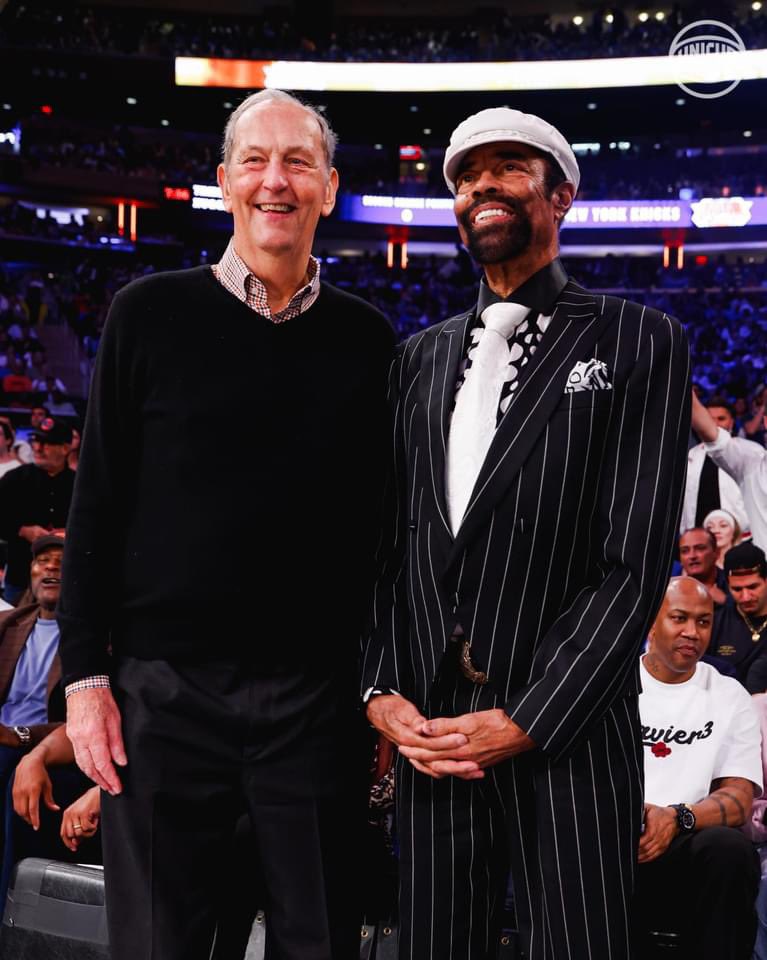 Bill Bradley and Walt Frazier at the Knicks game last night. They know a little bit about Madison Square Garden magic.