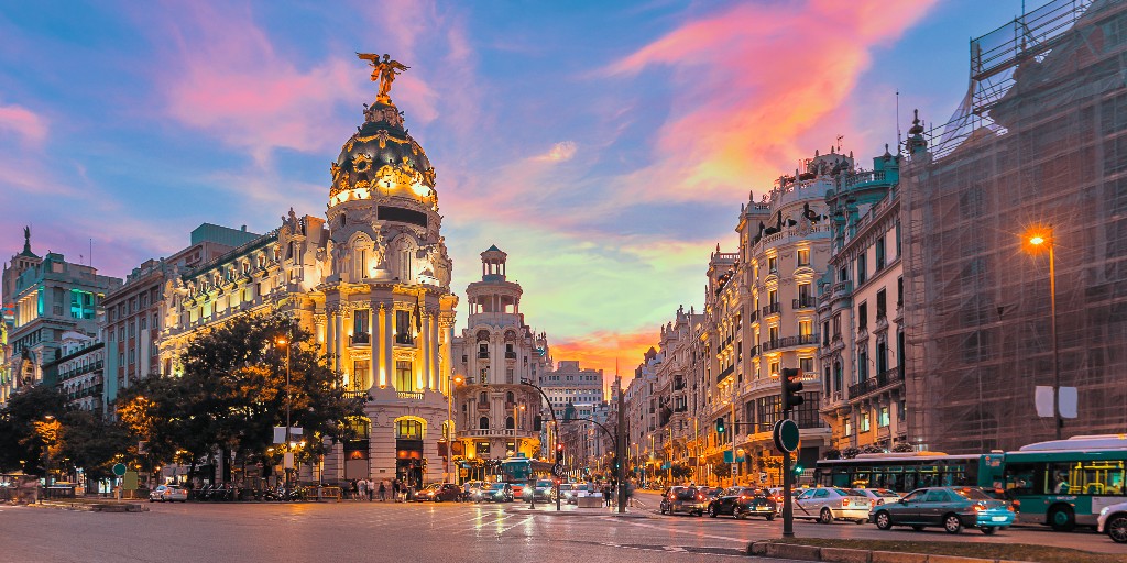You don’t have to be a soccer fan to visit Madrid! Mouth-watering tapas and unforgettable experiences await for any traveler. Start your Spanish adventure with nonstop flights on @united and @Iberia! #TravelTuesday