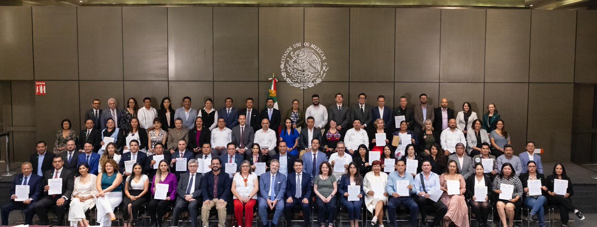 Agradecemos la participación de las fiscalías especializadas en desaparición, las comisiones locales y todas las personas invitadas a la Segunda Sesión del Sistema Nacional de Búsqueda de Personas 2024. Ejemplo de colaboración y coordinación entre autoridades y gobiernos.