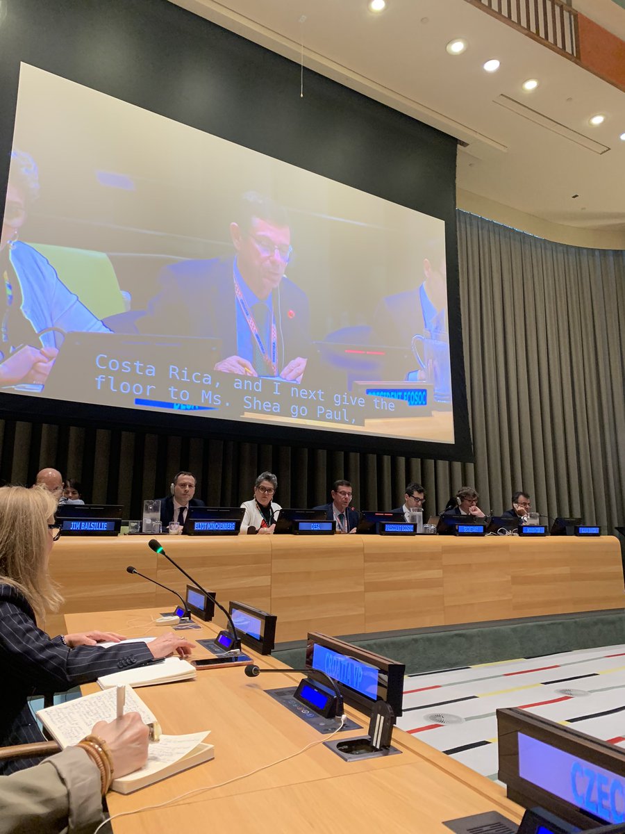 🇩🇰 welcomes today’s opportunity for #ECOSOC to discuss how AI 💡can be harnessed in support of the #SDG2030 As 🇩🇰 prepares to co-chair the STI Forum this week, we emphasize that #humanrights constitute a compass for how to address emerging #tech in support of the SDGs.