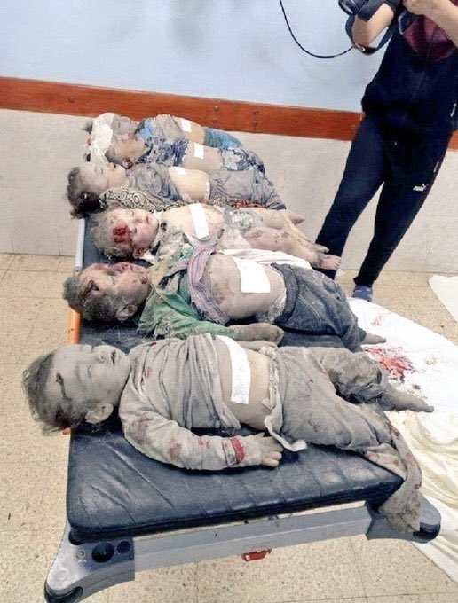 İşgalci israil, Refah'ta bir kampı daha bombaladı.#RafahUnderAttack
#TeroristIsrael 
“Haksızlığa karşı susmak, 
Hakka karşı haksızlıktır.”

Susma!
Refah’a ses ver.!

 #getoutofrafah #FreePalaestine