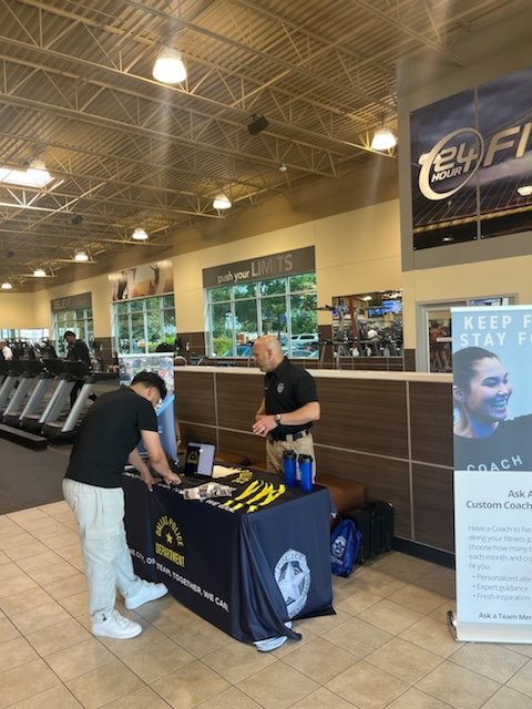 Dallas Police Recruiters are out at the 24 HR Fitness located at 3300 N Central Expy in Plano, Texas, until 7 pm today. Stop by, feel free to ask questions, and let us help get your law enforcement career started today. #joindallaspd #Dallas #hiring