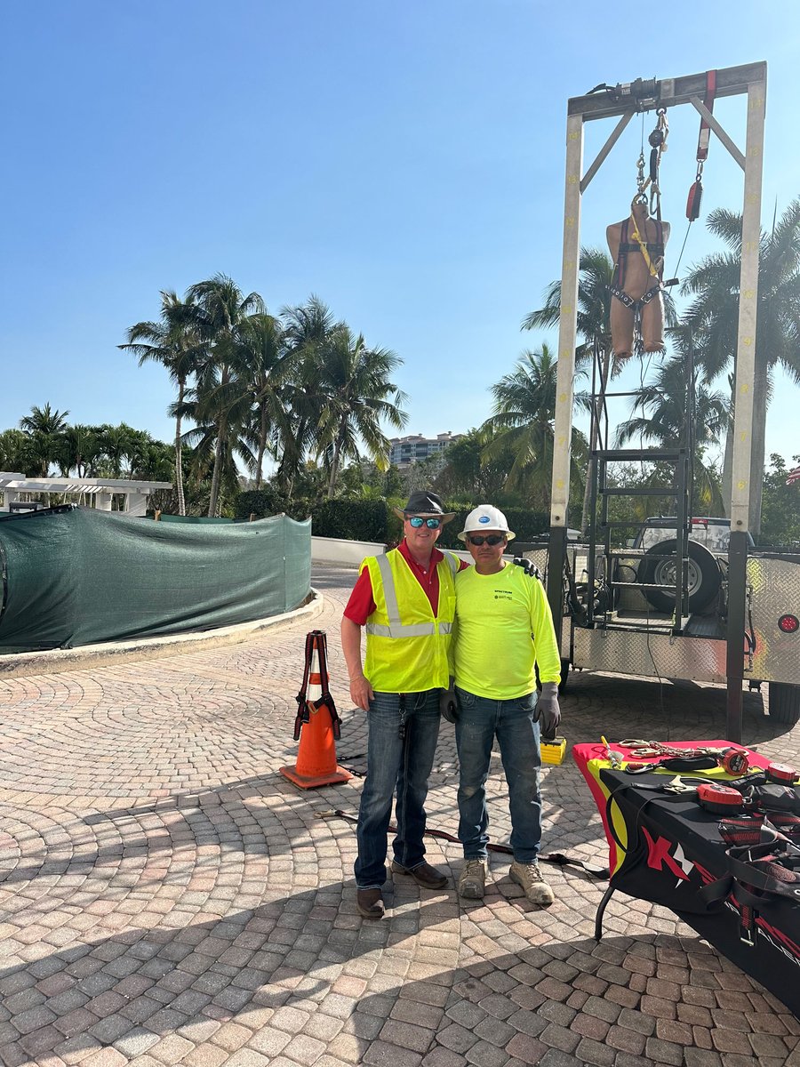 KStrongInc's tweet photo. For Day 2 of National Stand-Down for Safety Week, we took one of our demo rigs to Naples, Florida to do training with Spectrum Contracting. #KStrong #Unrivaled #Safety #StandDown4Safety #StopFalls @OSHA_DOL @ansidotorg https://t.co/YtEFyS3UC2