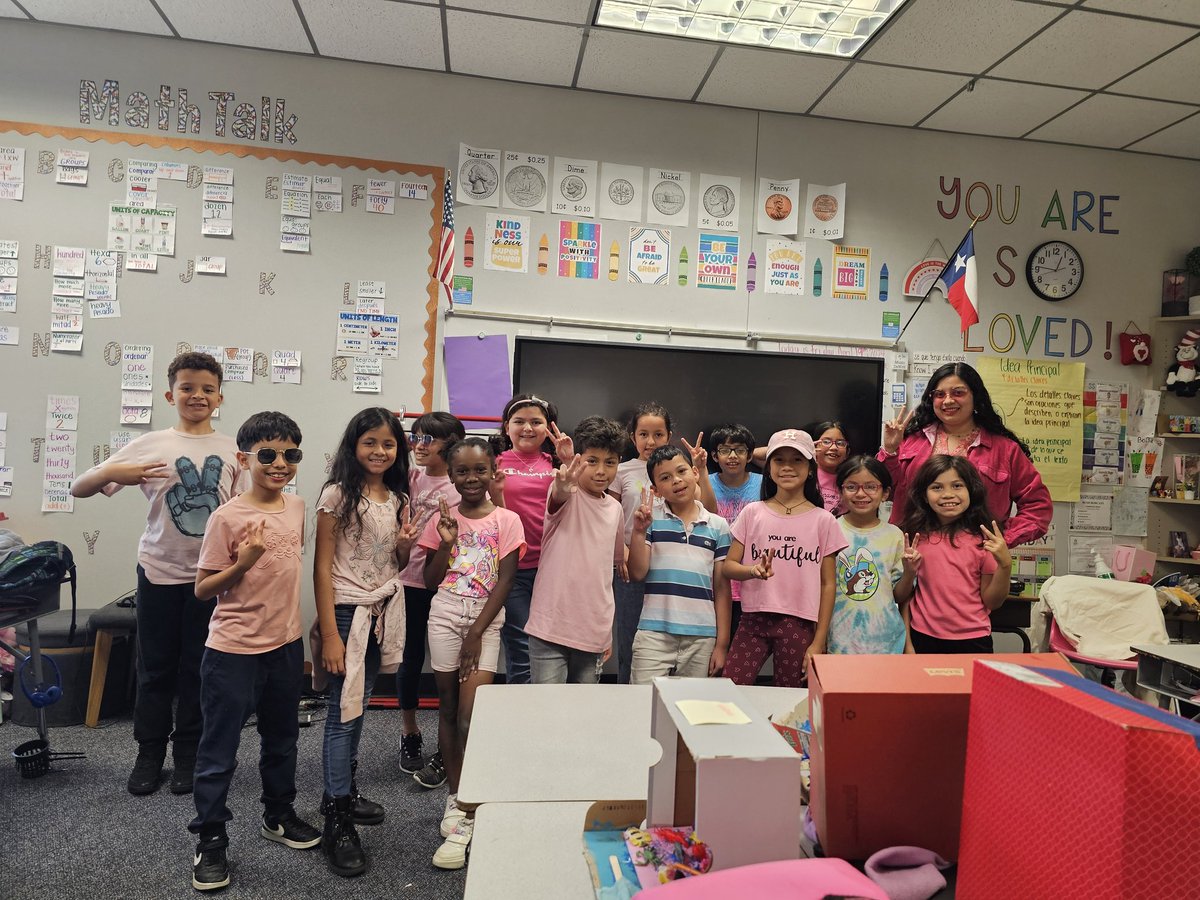 Can y'all guess what Ms.Sandoval's favorite color is? Today they wore my favorite color with their sunglasses to keep it cool ✨️ @ajbushelem #Pinkatastic #TeacherAppreciationWeek
