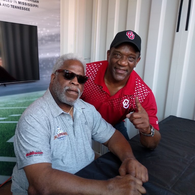 Flying down to Austin, TX tomorrow to see the The @HeismanTrophy legend and 'Tyler Rose' @EarlCCampbell. Got some exciting news to share soon especially if you have @BillySimsBBQ in your neighborhood. 😉 PC: Texas Auto Show #billysims #heisman #earlcampbell #billysimsbbq