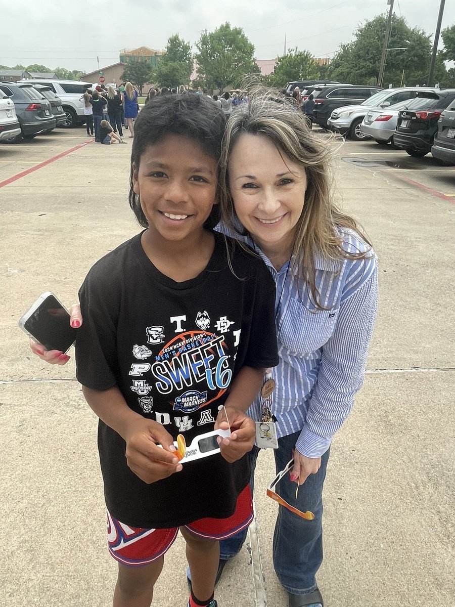 I’m very thankful for Mrs. @SandyEiland! Her love and passion for teaching has inspired both of my sons over the years! Thank you for loving my boys and being an amazing teacher to them.💙 #itsaslaughterthing #WeAreMcKinney