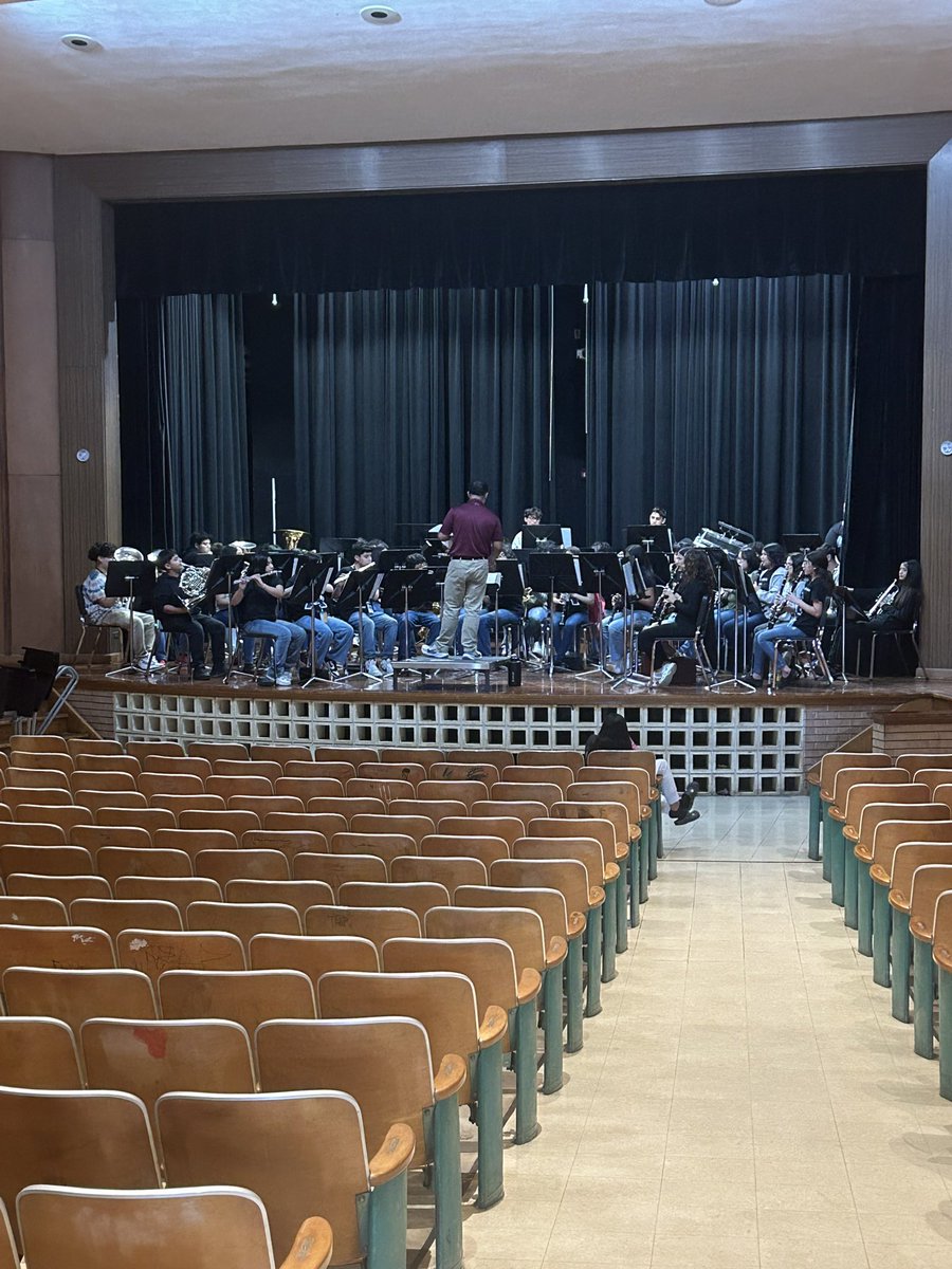 AMScoltband's tweet photo. Honor Band Concert TONIGHT! 6:00 AMS - Auditorium https://t.co/RV3hvfoDKY