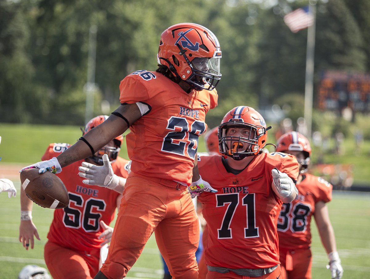 After a great conversation with @jacobpardonnet I’m blessed to receive my first offer to play football at Hope College! #AGTG @HopeCollegeFB @Coach_HThompson @Ztelfor45 @Coach_B10 @CoachShort_ @Ecrume_52 @TheD_Zone