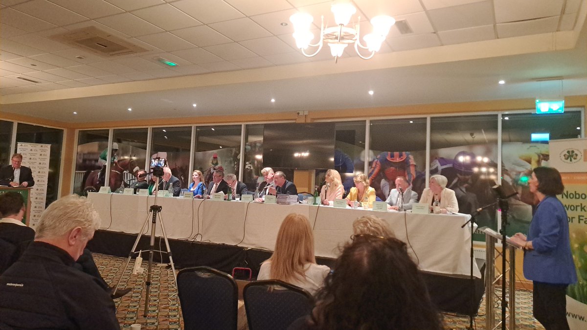 MEP hustings in @GowranPark1 @gormanifa @AgrilandIreland @IFAmedia @JacWhelanFagan @MjScallan @AJWalshie @EddiePunch @BanvilleNoel