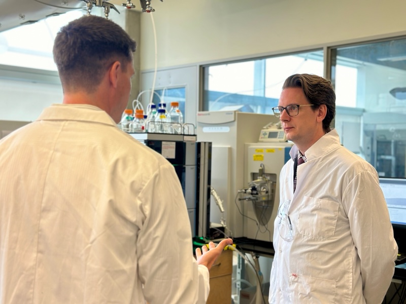 I had the opportunity to tour the @glyconet_nce labs at the @UAlberta of Alberta this week and see the fantastic work they are doing in our life science sector and creating medication.