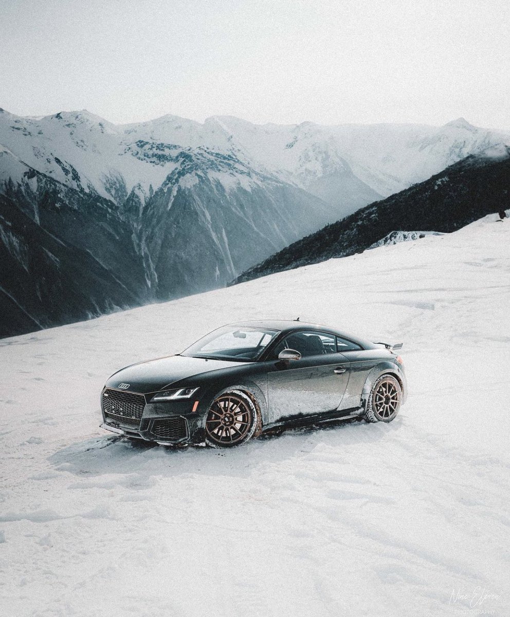 Snow days are Audi days ❄️ #Quattro 

#Audi #WinterWonderland #AudiCanada 

📸 | swidowmaker