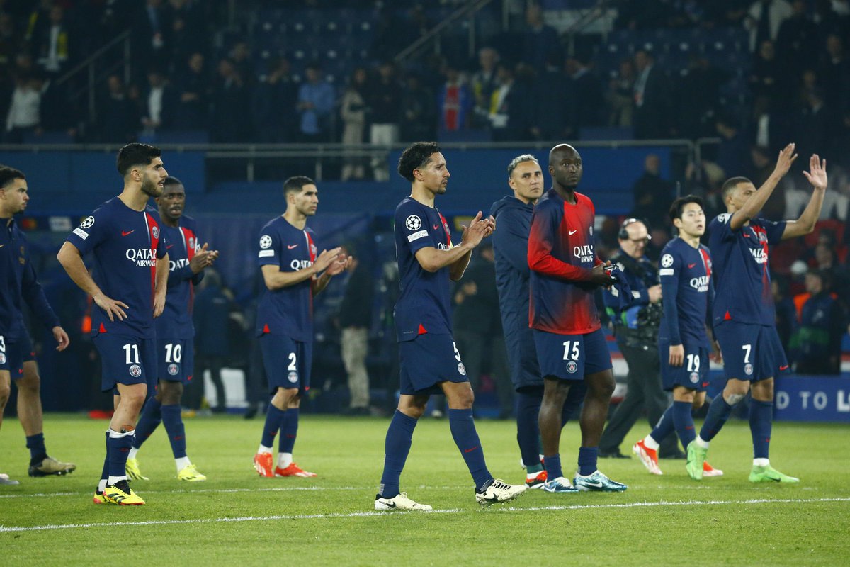 PSG_English tweet picture