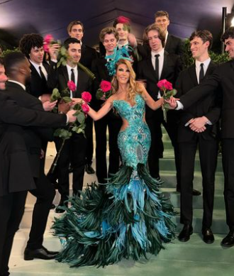 DonaldPalencia's tweet photo. ORGULLO CENTROAMERICANO, Un vestido espectacular de Erick Bendaña diseñador nicaragüense fue utilizado por Geraldine Mielke en #MetGala #MetGala2024 

#Nicaragua #Centroamerica #Moda @erickbendana08 https://t.co/2dTKwsEcHZ