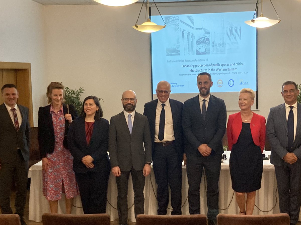 Proud to have participated in the 🚀 in #Tirana 🇦🇱 of the phase 2️⃣ of the 🇪🇺project aimed at enhancing 💪🏻 the protection of public spaces & critical infrastructures in the #WB6, for which 🇫🇷 is leading a consortium of expertise from 🇭🇷, 🇮🇹 and 🇬🇷. 🙏@Besfort_AL & @Lejdi_Dervishi